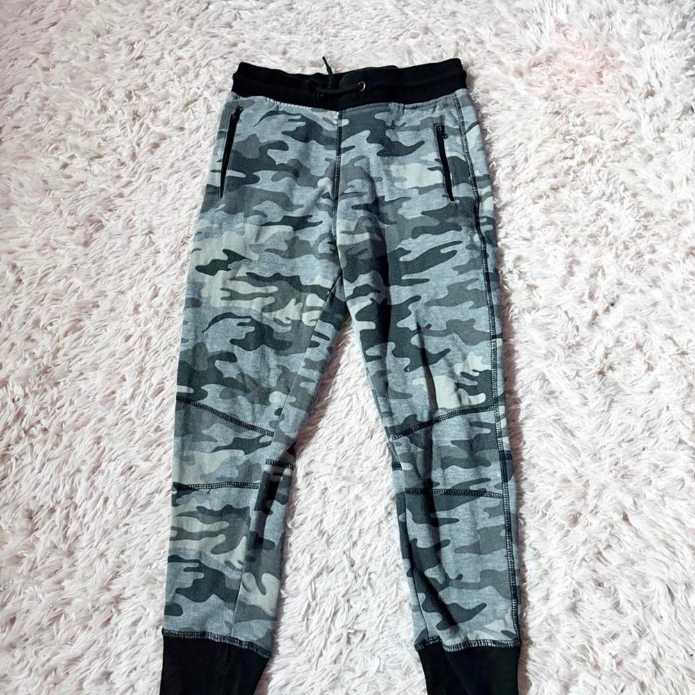 DCBD French Terry Urban Camo Sweatpants Joggers Boys M Streetwear Country Rustic